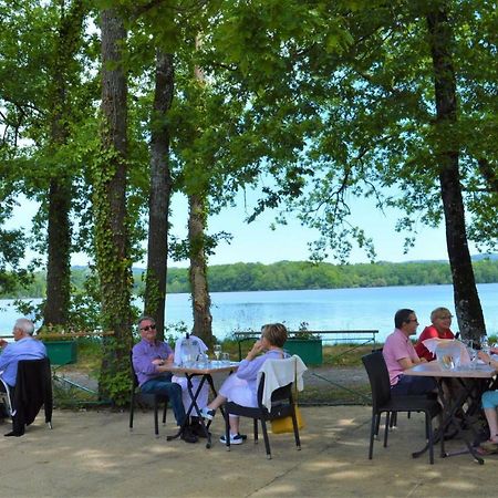 Au Relais Du Gue De Selle Hotel Mézangers Екстериор снимка
