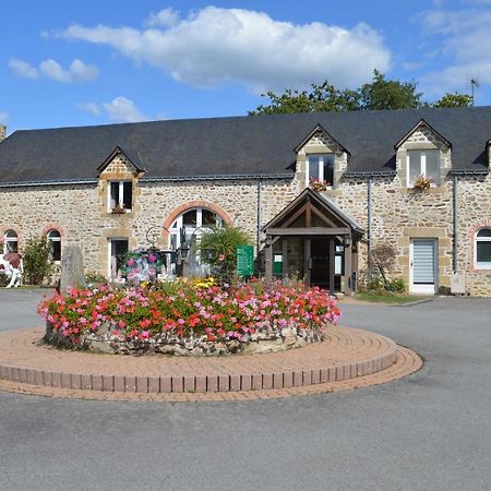 Au Relais Du Gue De Selle Hotel Mézangers Екстериор снимка