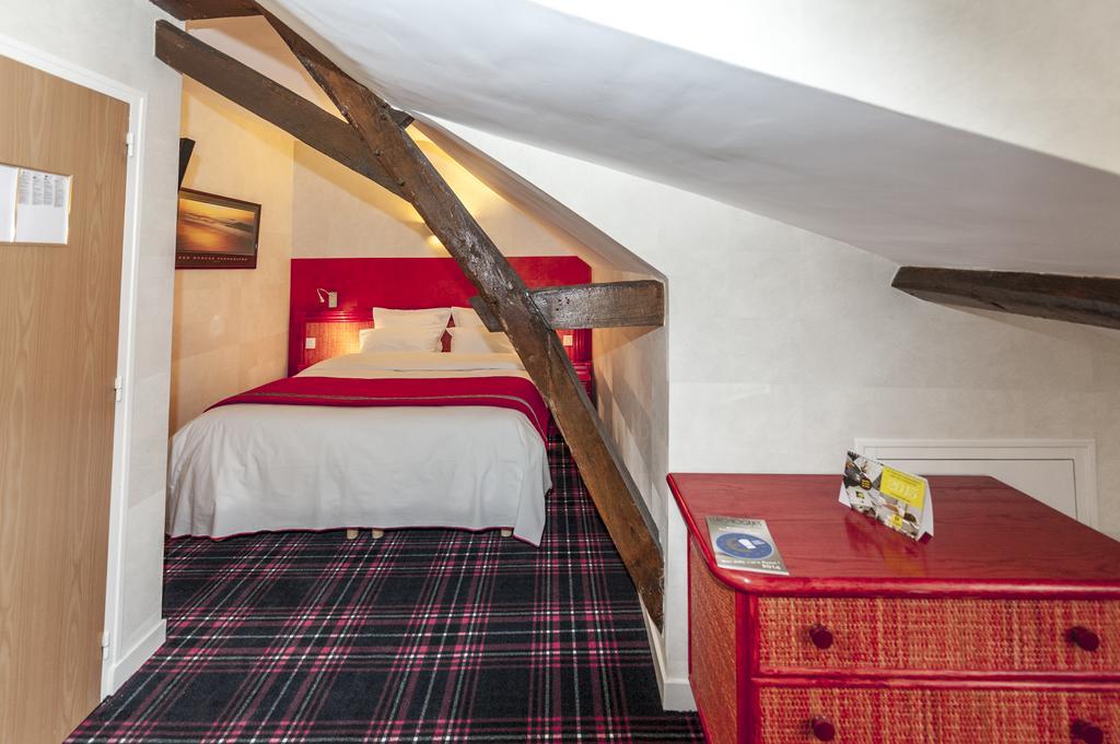 Au Relais Du Gue De Selle Hotel Mézangers Екстериор снимка