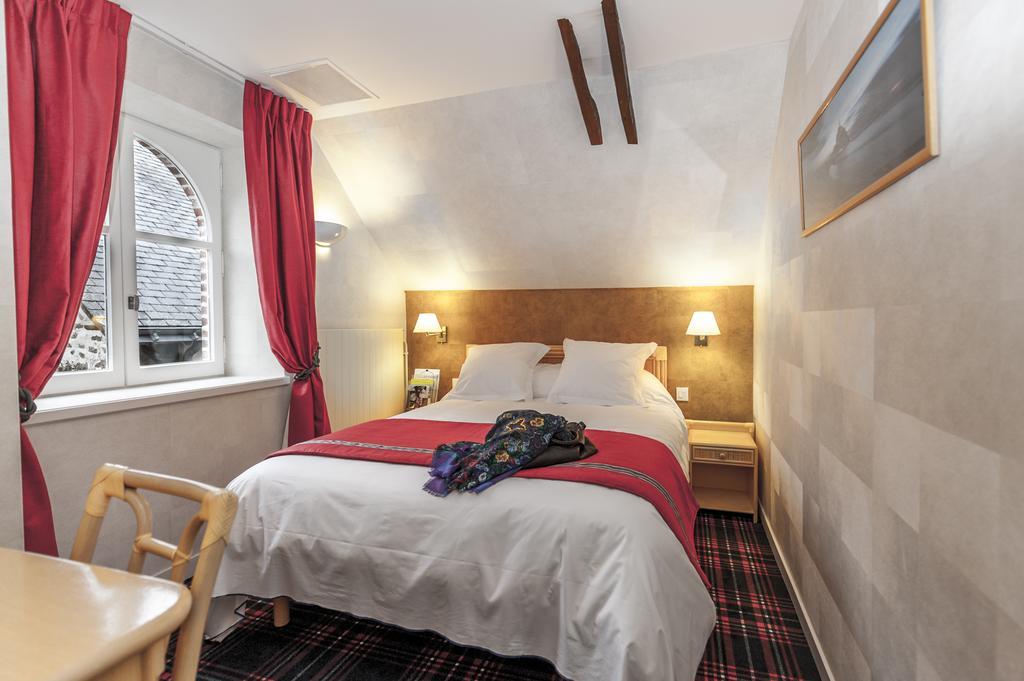 Au Relais Du Gue De Selle Hotel Mézangers Екстериор снимка