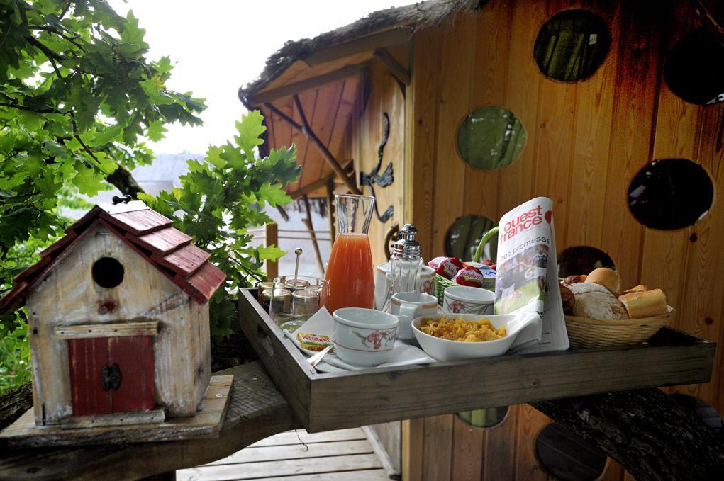 Au Relais Du Gue De Selle Hotel Mézangers Екстериор снимка