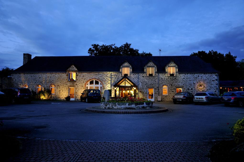 Au Relais Du Gue De Selle Hotel Mézangers Екстериор снимка