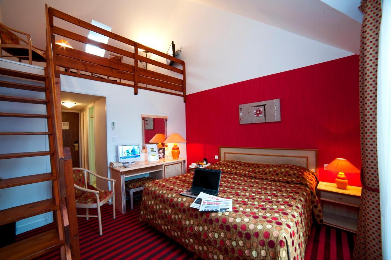 Au Relais Du Gue De Selle Hotel Mézangers Екстериор снимка